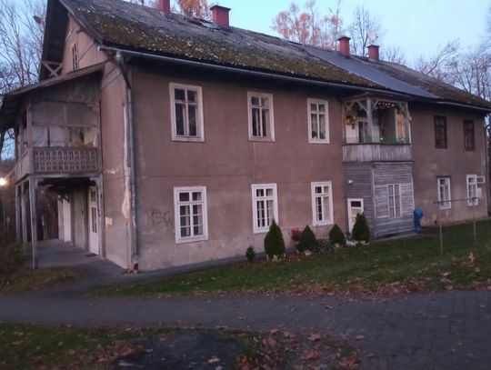 Willa Krzywoń, dofinansowanie, dotacja, burmistrz Leszek Świder, Leszek Świder, Rabka-Zdrój, remont willi, styl alpejski