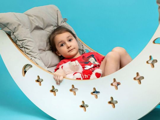 Jak bujak Montessori wpływa na rozwój dziecka?