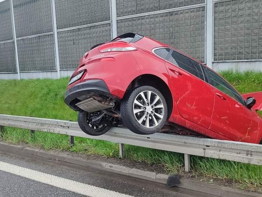 Jak to się stało? Nietypowe zdarzenie na trasie Kraków-Olkusz