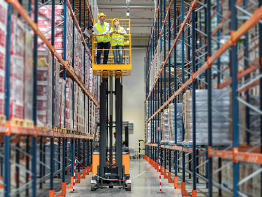 Jakie folie najlepiej chronią produkty przed wilgocią, kurzem i zabrudzeniem?