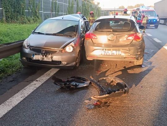 Autostrada A4, karambol na autostradzie A4, krakowski odcinek autostrady A4, na sygnale, akcja ratunkowa, utrudnienia w ruchu