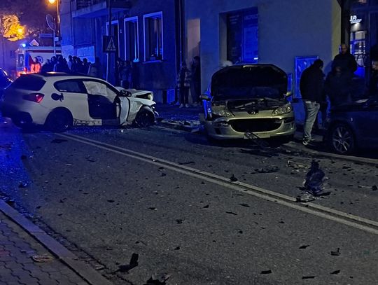 Skała, powiat krakowski, karambol w Skale, karambol 4 samochodów, zderzenie czterech samochodów, akcja ratunkowe, akcja ratownicza