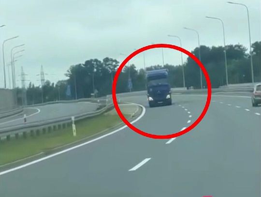 Nowa Huta, trasa S7, Kraków, jazda pod prąd, ciężarówka jechała pod prąd na S7, trasa S7 w Nowej Hucie, niecodzienna sytuacja