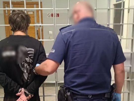 Kradzieże, rozbój i atak na ratownika. 23-letni recydywista z Jabłonki zatrzymany