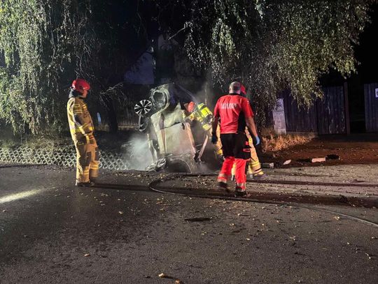 wypadek w Sierczy, Siercza, wypadek drogowy, pożar samochodu, trzy ofiary śmiertelne, śmierć w ogniu, wypadek, tragiczny wypadek
