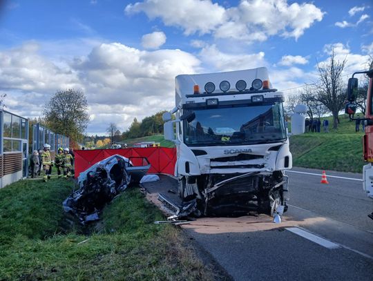 Bodzanów, powiat wielicki, śmiertelny wypadek w Bodzanowie, tragiczny wypadek w powiecie wielickim, akcja ratunkowa, akcja ratownicza, na sygnale, Wieliczka