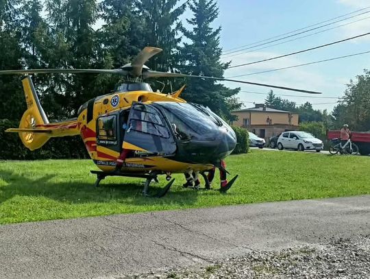 Wołowice, Lotnicze Pogotowie Ratunkowe, młody mężczyzna porażony prądem, powiat krakowski, akcja ratunkowa w powiecie krakowskim, LPR, straż pożarna