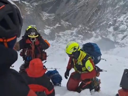 Tatry, TOPR, ratownicy TOPR, śmiertelny wypadek na Zawracie, tragiczny wypadek, tragedia, trudne warunki w górach