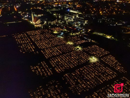 Brzesko, Jadowniki, Jasień, powiat brzeski, gmina Brzesko, zdjęcia z cmentarzy, cmentarze nocą, wszystkich świętych