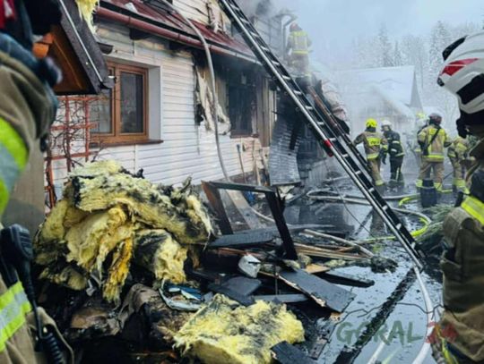 Skrzypne, gmina Szaflary, powiat nowotarski, akcja gaśnicza, nocny pożar, budynek gospodarczy, budynek mieszkalny