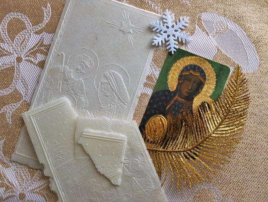 Opłatek Wigilijny. Historia, zwyczaje i współczesność