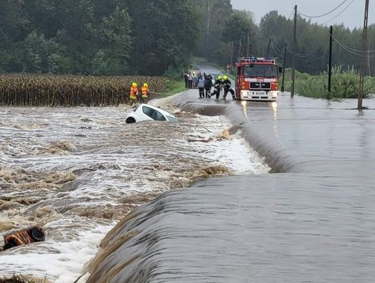 Opolszczyzna i Dolny Śląsk pod wodą. Ewakuacje mieszkańców