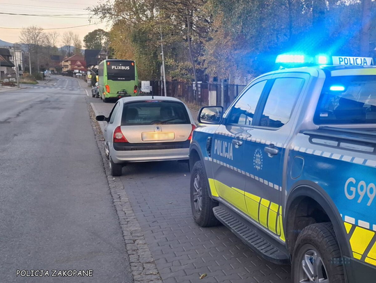 Pijany 58-latek za kółkiem. Jechał z zaszronionymi szybami i dożywotnim zakazem