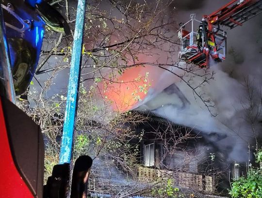 Ogień objął budynek znanej galerii sztuki w Zakopanem