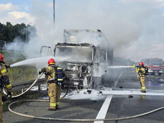 Autostrada A4, utrudnienia autostrada A4, Jodłówka, powiat bocheński, pożar samochodu ciężarowego, na sygnale