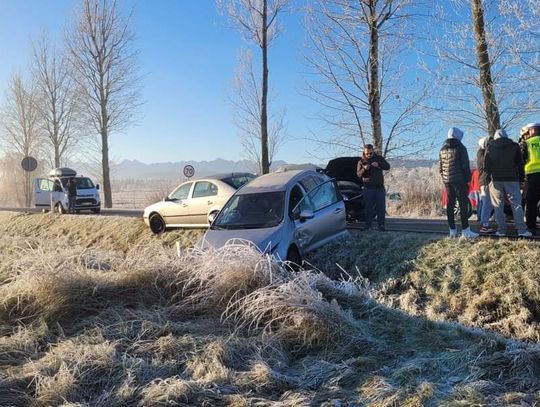 Potężny karambol w Białce Tatrzańskiej. Jedna osoba ranna [FOTO]