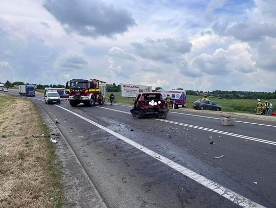 Potężny wypadek na trasie Kraków-Olkusz. Na miejscu śmigłowiec [FOTO]