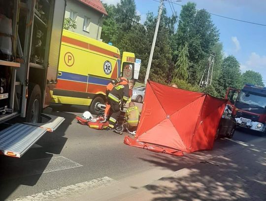 Na zdjęciu miejsce wypadku na ulicy Głównej w Bolesławiu