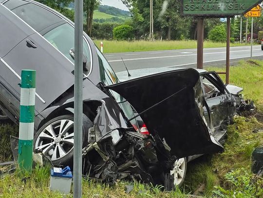 wypadek Stary Sącz, obwodnica Starego Sącza wypadek, wypadek Trakt św. Kingi, kolizja Stary Sącz, auta w rowie Stary Sącz