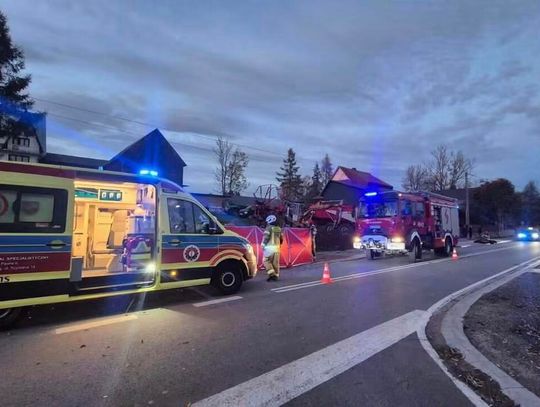 Poważny wypadek w Cichem. Motocyklista trafił do szpitala śmigłowcem LPR