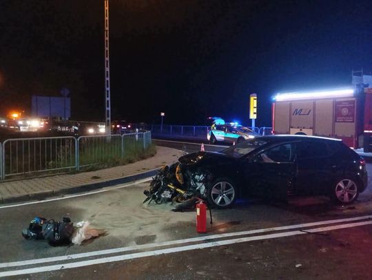 Poważny wypadek w Gronkowie. Motocyklista walczy o życie