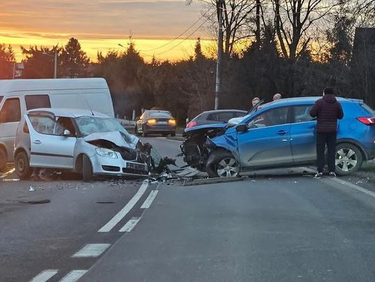 Poważny wypadek w Luborzycy. DW776 całkowicie zablokowana [FOTO]