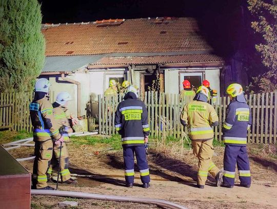 Charsznica, powiat miechowski, na sygnale, straż pożarna, strażacy, akcja gaśnicza, jedna osoba poszkodowana