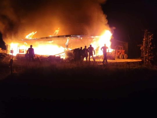 pożar Skawica, pożar tartaku Skawica, akcja straży pożarnej Skawica, Skawica pożar, płonie tartak w Skawicy