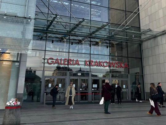 Pożar w Galerii Krakowskiej. Centrum handlowe zamknięte także w piątek 23 października