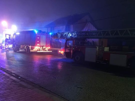 Pożar w Iwanowicach. Bezdomni palili kozą (ZDJĘCIA)