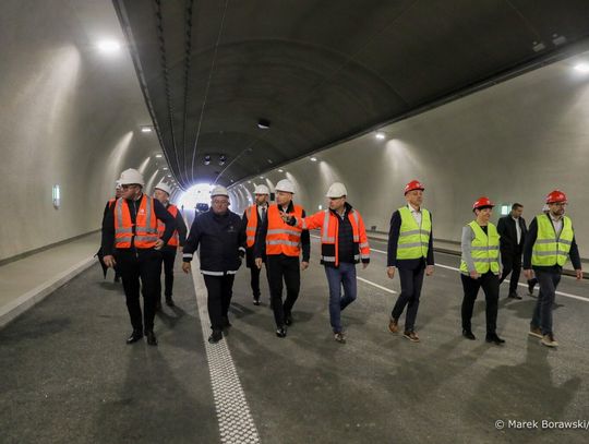 Prezydent Andrzej Duda wizytował tunel pod Luboniem Małym (FILM)