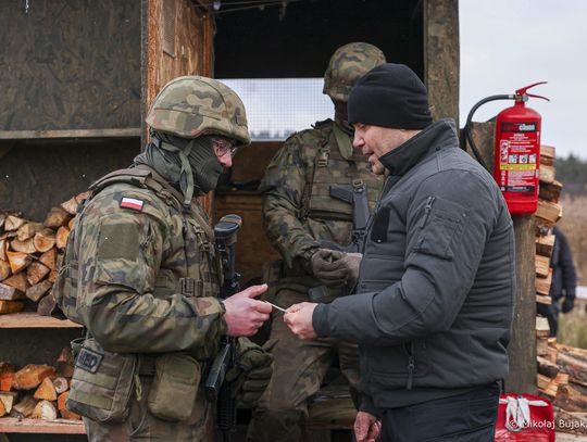Prezydent Karol Nawrocki, prezydent RP, kancelaria prezydenta, Karol Nawrocki, wizyta na granicy polsko-białoruskiej, wigilijna wizyta prezydenta Karola Nawrockiego na granicy
