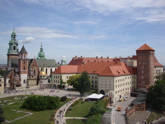 Rejestracja samochodu z USA w Krakowie — siedem kroków od odprawy do tablic KR