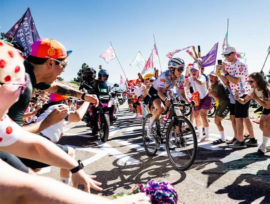 Rewelacyjny występ Katarzyny Niewiadomej! Polka liderką Tour de France l