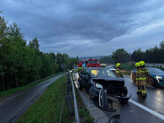 Mogilany, Zakopianka, wypadek drogowy, Kraków, Zakopane, na sygnale, akcja ratunkowa, wypadek drogowy