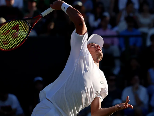 Sensacja na Wimbledonie! Kamil Majchrzak pokonał finalistę turnieju po pięciosetowym thrillerze! Kamil Majchrzak w meczu z Matteo Berrettinim