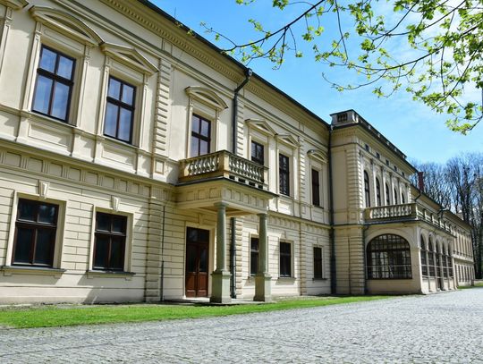 Sentymentalny powrót do korzeni. Potomkowie żywieckich Habsburgów z wizytą w dawnym rodowym gnieździe
