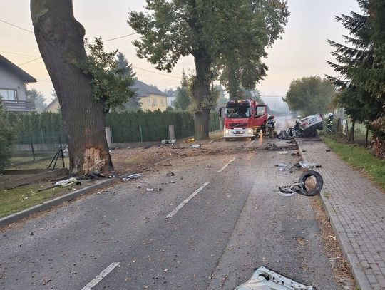 Śmiertelny wypadek w Skidziniu. Nie żyje 20-letni kierowca Audi