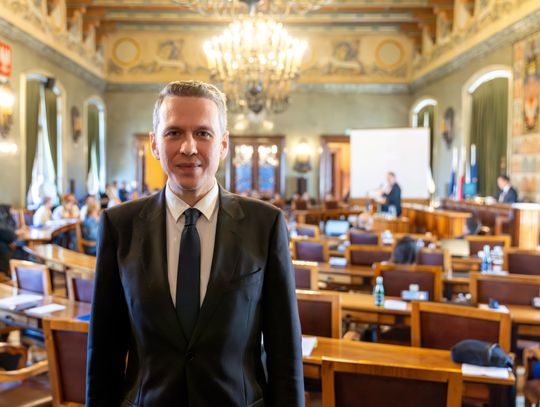 Ślubowanie podczas 4. sesji Rady Miasta Krakowa złożył radny Bartłomiej Kocurek.