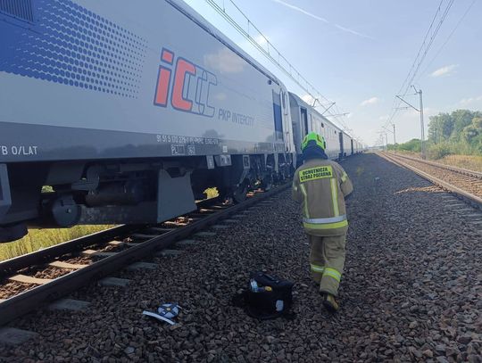 dramat na torach, wypadek w powrocie bocheńskim, tragedia na torach w Cikowicach, Cikowice, śmierć mężczyzny