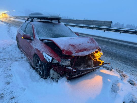 Rdzawka, Zakopianka, wypadek drogowy, kolizja drogowa, na sygnale, akcja ratunkowa, akcja ratownicza