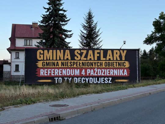 W Szaflarach stanęły mocne banery. „Gmina niespełnionych obietnic”