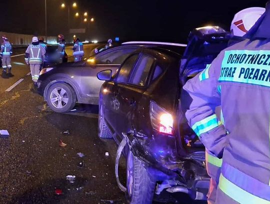 Zakopianka, powiat myślenicki, Lubień, trasa S7, akcja ratunkowa, karambol drogowy, jedna osoba ranna