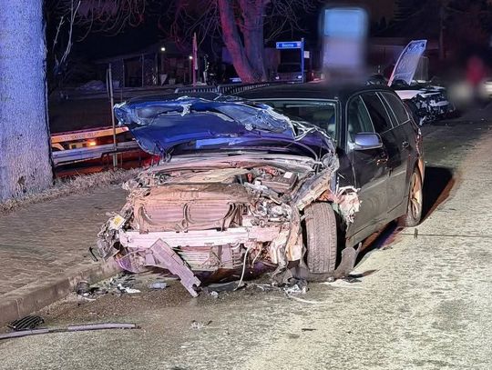 Podhale, Szaflary, karambol na Zakopiance w szaflarach, akcja ratunkowa, wypadek drogowy, dwie osoby w szpitalu, akcja służb ratunkowych