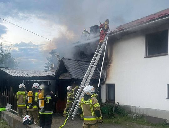 pożar Nowe Bystre 25 czerwca, pożar budynku mieszkalnego Nowe Bystre, akcja straży pożarnej Nowe Bystre, mieszkańcy bezpieczni pożar Nowe Bystre, Nowe Bystre wiadomości, pożar w Tatrach