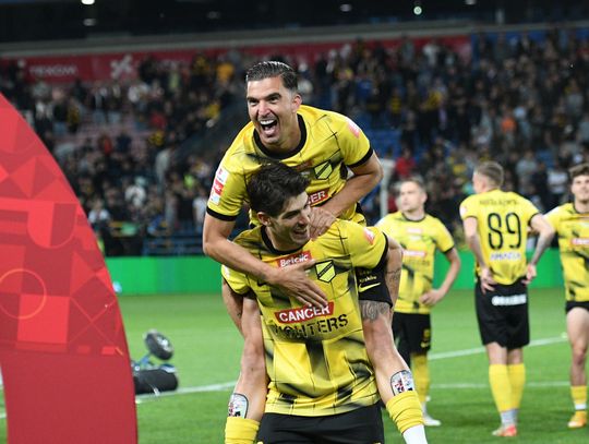 Wieczysta Kraków, Chrobry Głogów, PKO ekstraklasa, wieczysta Kraków w ekstraklasie, potrójne derby Krakowa, Kraków, piłka nożna, krakowska piłka nożna