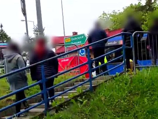 Wieliczka, powiat wielicki, potrącenie dziecka, dziecko potrącone, na sygnale, akcja ratunkowa, lotniczy pogotowie ratunkowe, śmigłowiec LPR