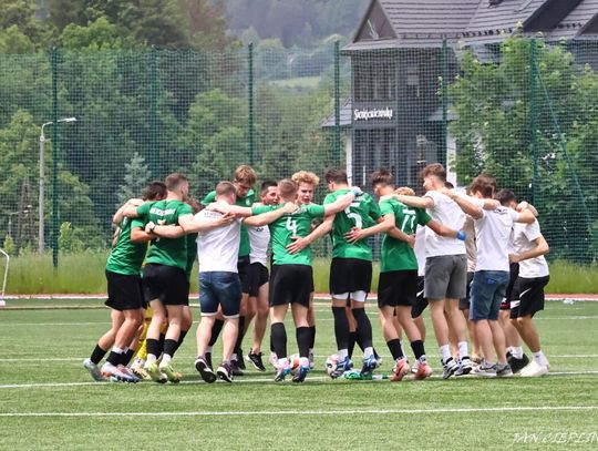 piłka nożna, liga okręgowa, Wierchy Rabka-Zdrój, Harnaś Tymbark, mecz
