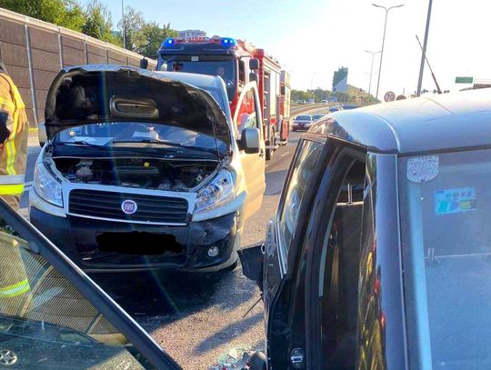 Na zdjęciu miejsce wypadku na ulicy Opolskiej w Krakowie