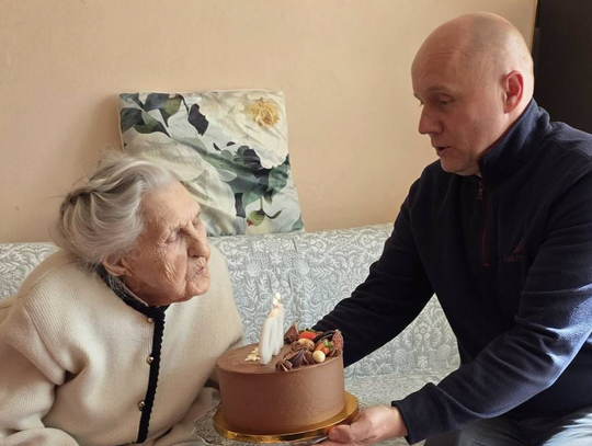 Wyjątkowy jubileusz w Nowym Targu. Pani Henryka Lewińska świętuje 100. urodziny! [ZDJĘCIA]